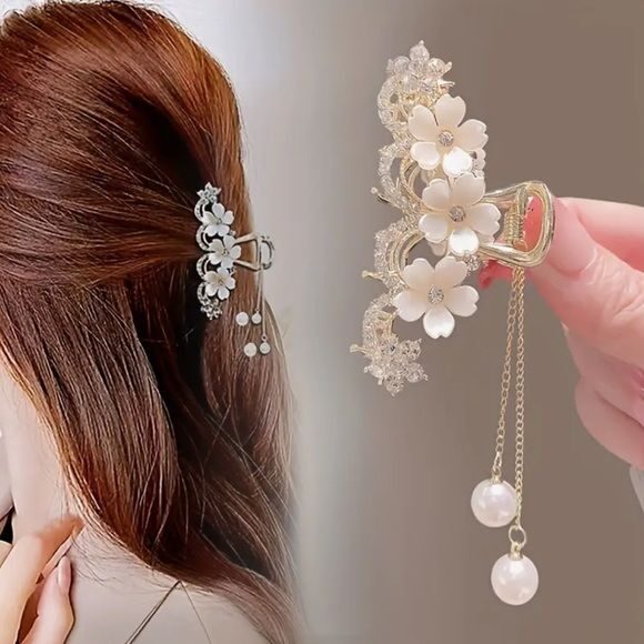 Floral Pearl Hair Clip