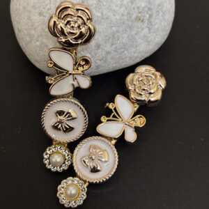 Ishvarya White Bow Clips